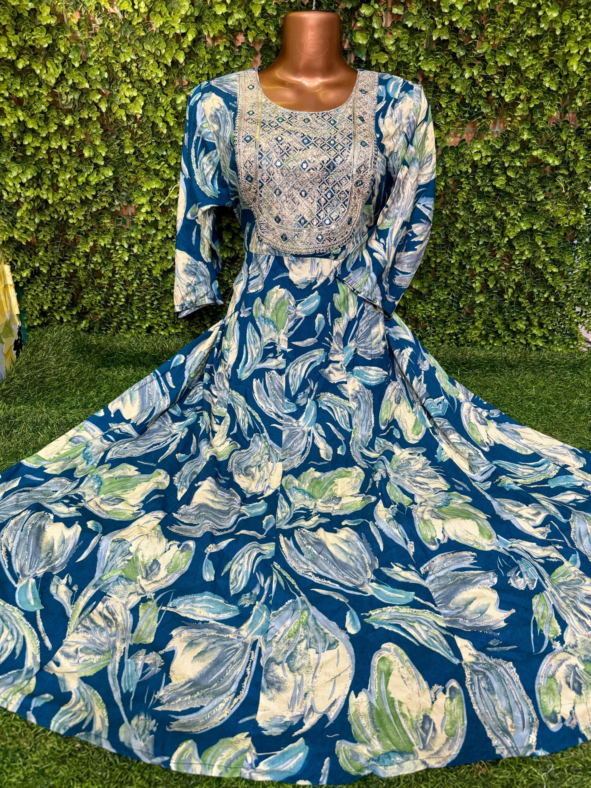 LONG UMBRELLA KURTIS