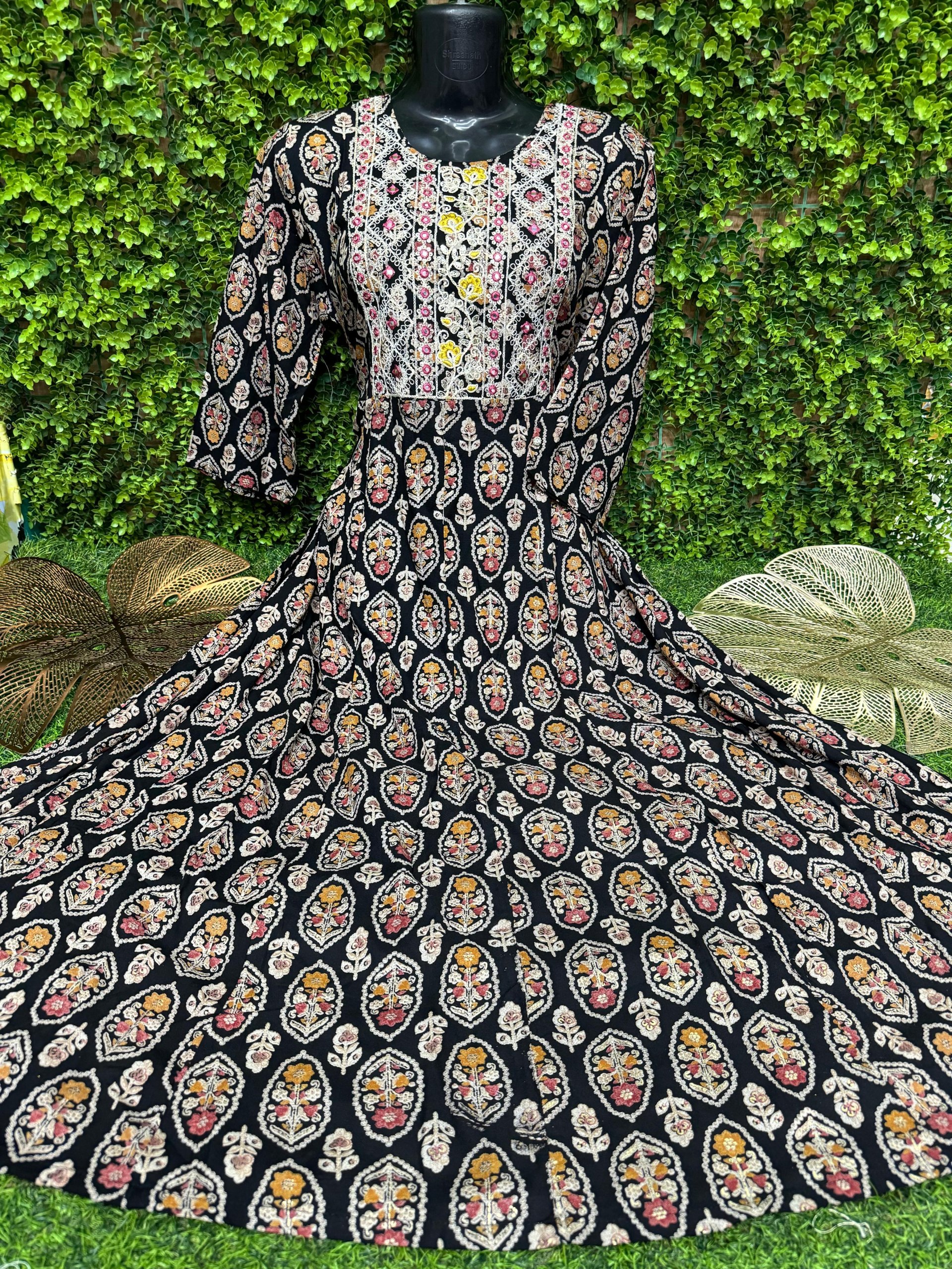 LONG UMBRELLA KURTIS