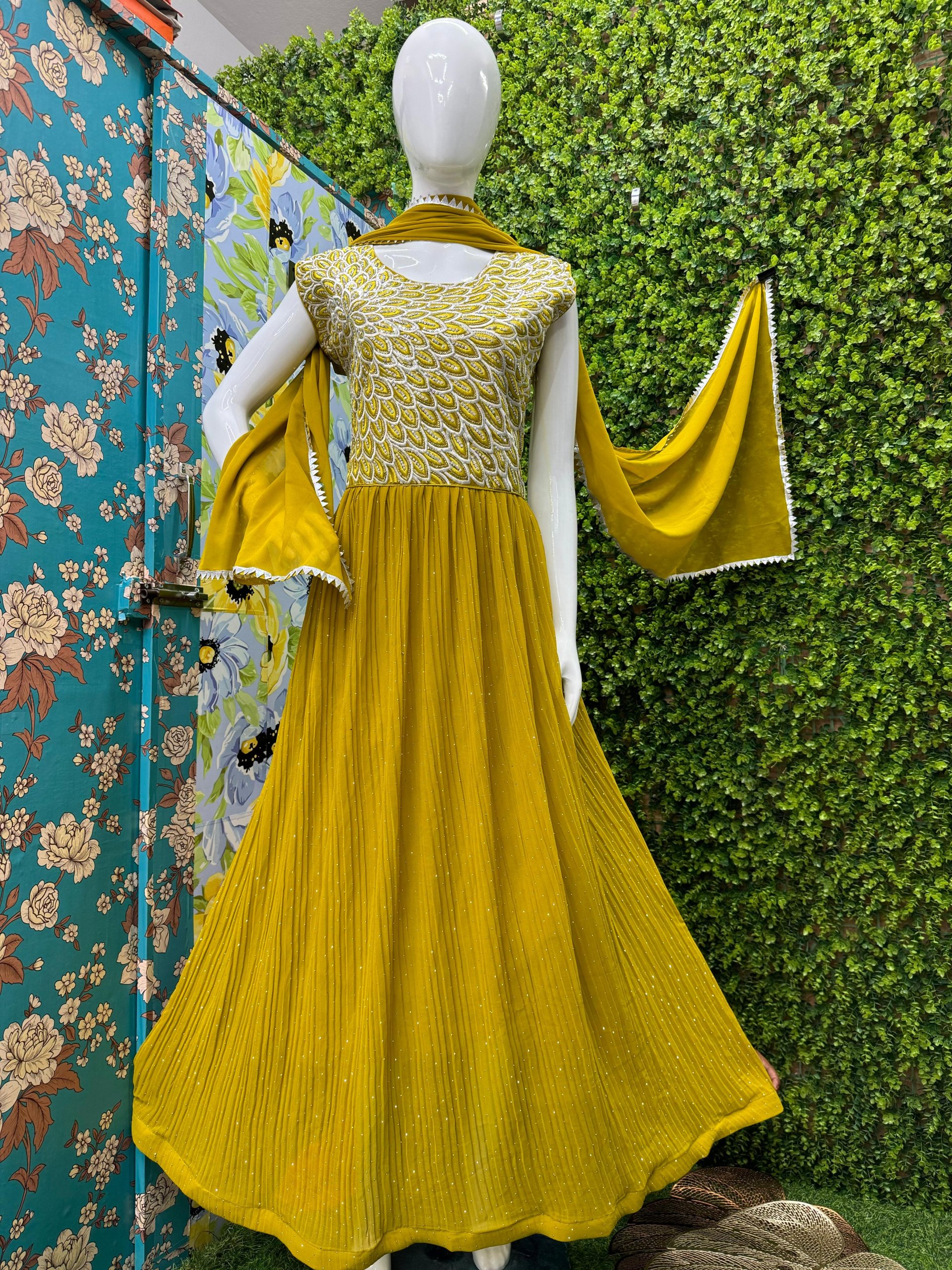 GRAND SALWAR GOWNS