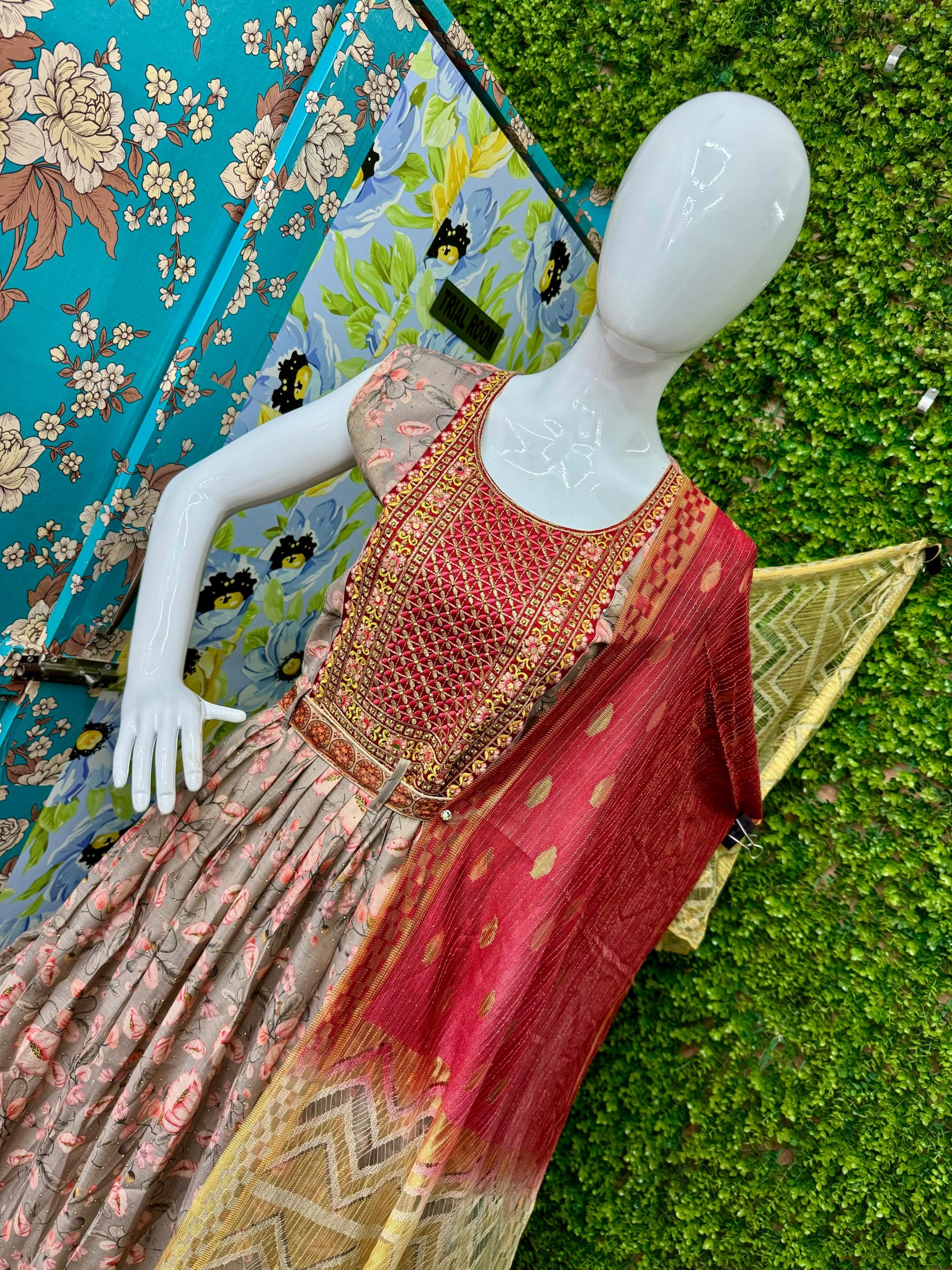 GRAND SALWAR GOWNS