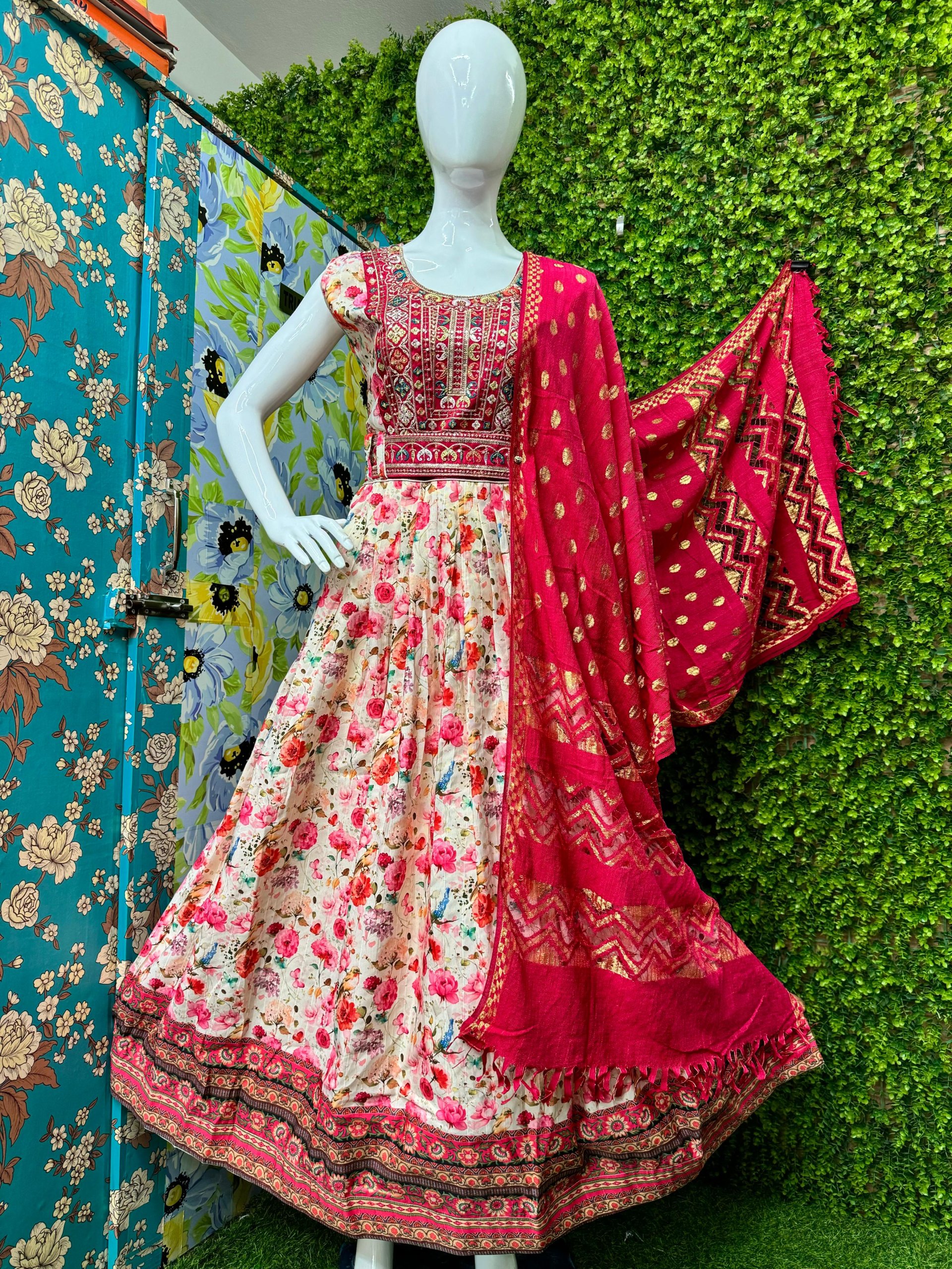 GRAND SALWAR GOWNS