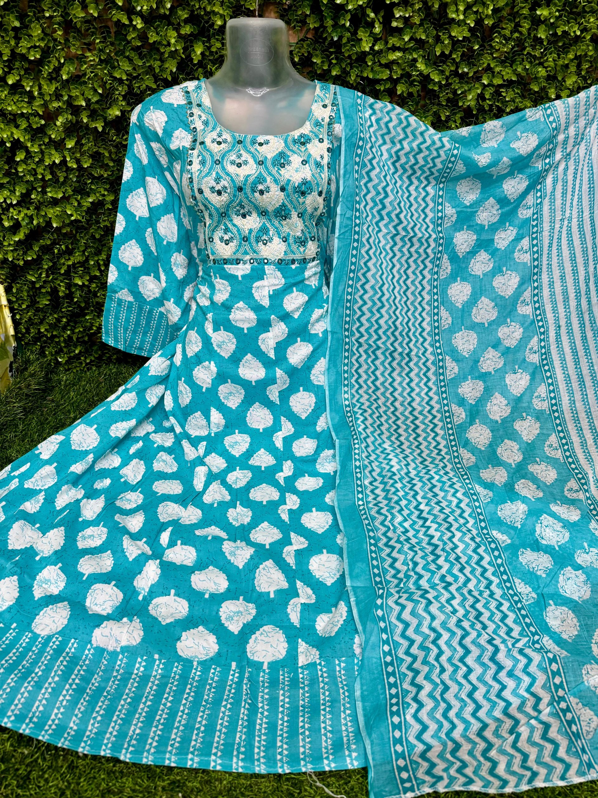 KURTI WITH SHAWL